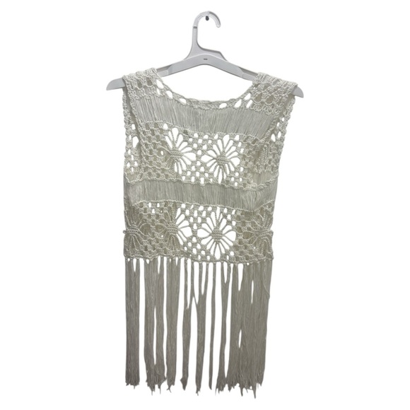 Full Tilt Ivory Crochet Fringe Top - Picture 5 of 7